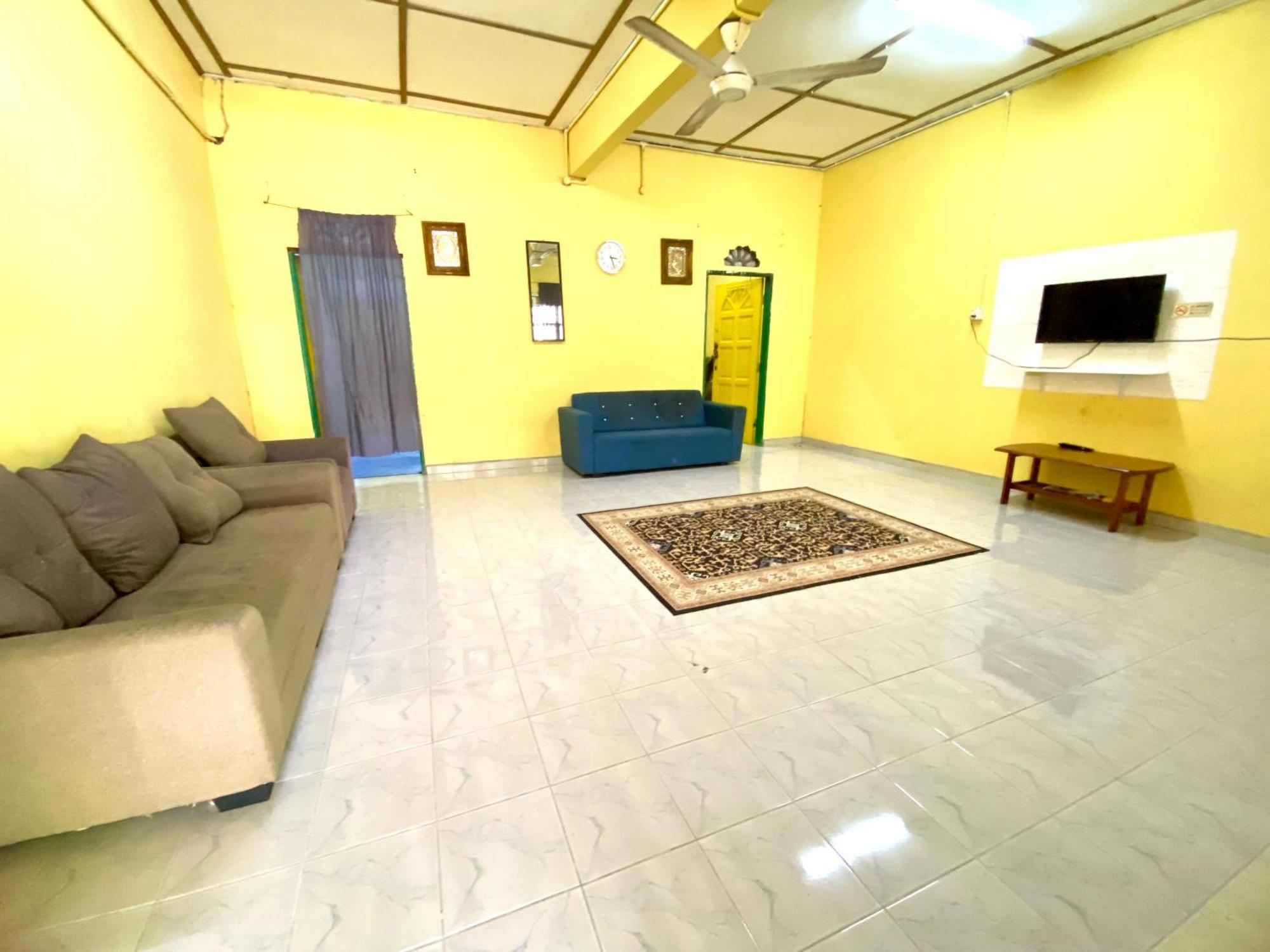 Umi Homestay Batu Buruk Kuala Terengganu Zewnętrze zdjęcie